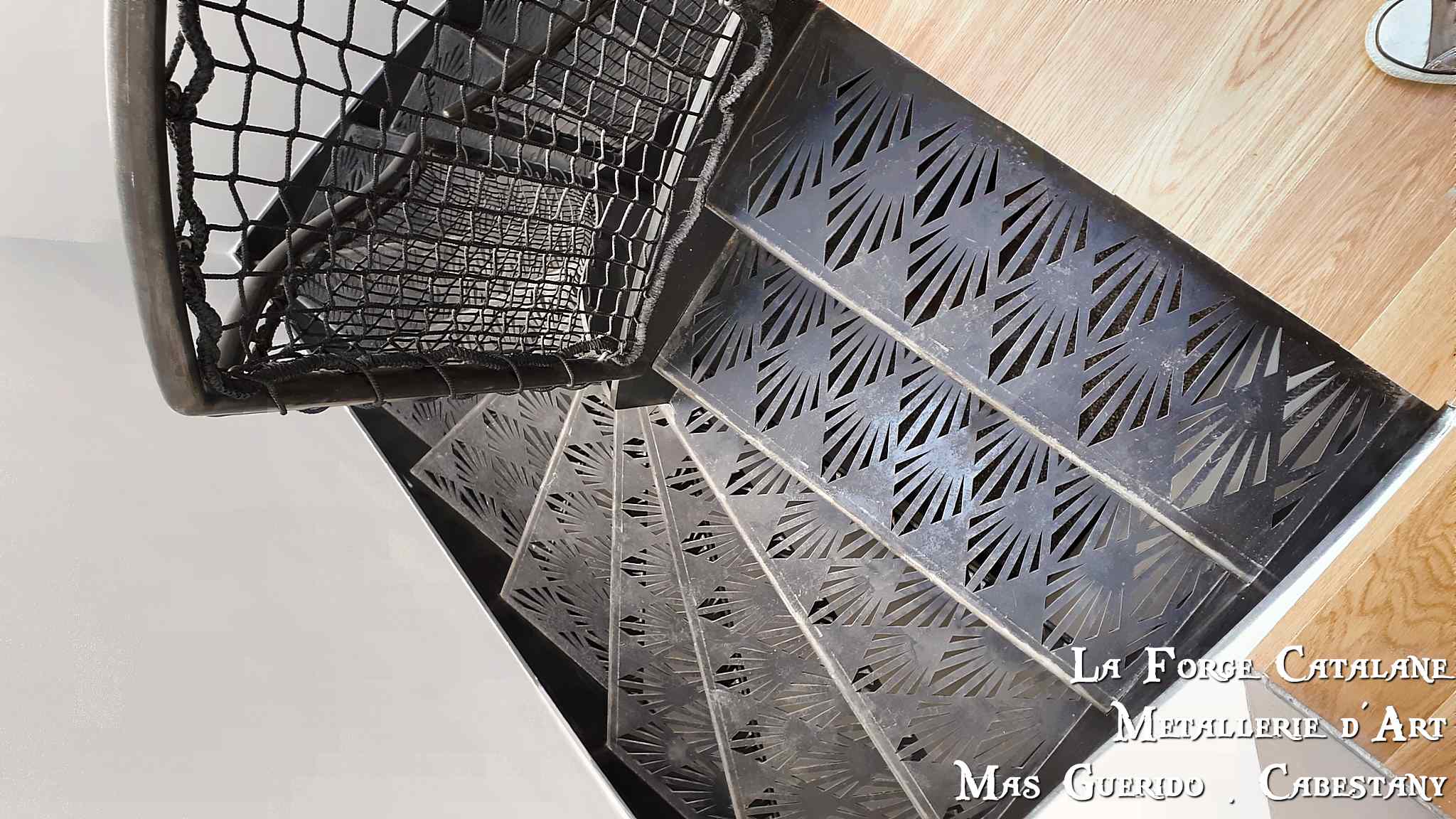 Forge Catalane escalier double limon decoupe laser forge catalane 6.jpg